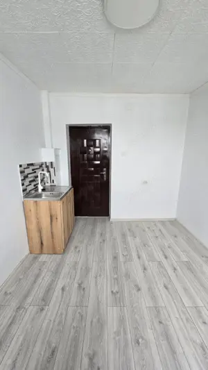 Garsoniera 12 mp - imagine 2 Garsoniera 12 mp - imagine 2