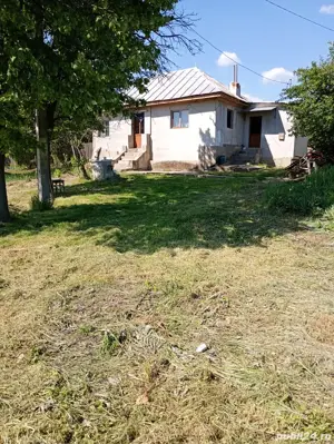 Vând casă+teren intravilan de 2400mp,25 euro mp,com Calinesti,sat Ciocanesti