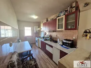 Aparetament trei camere de vanzare in Cugir