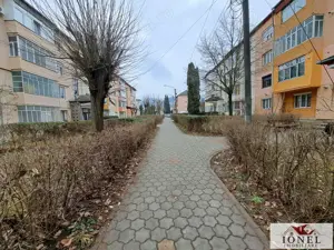 Apartament trei camere de vanzare in Cugir