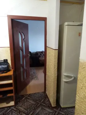 Ofer spre inchiriere apartament doua camere zona piata aurora - imagine 6