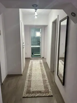 Vând apartament decomandat 