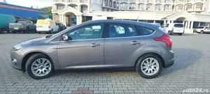 Ford Focus Titanium   2011  1.6 Benzina Motor Clasic - imagine 6