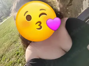 Sunt o fata plinuță și cu bun simt te aștept la mine  - imagine 3