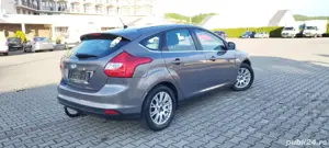 Ford Focus Titanium   2011  1.6 Benzina Motor Clasic - imagine 8