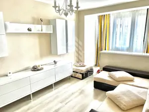 Apartament cu 2 camere, etaj intermediar, zona Iulius Mall
