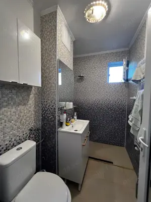 vand apartament cu 3 camere decomandat - imagine 2