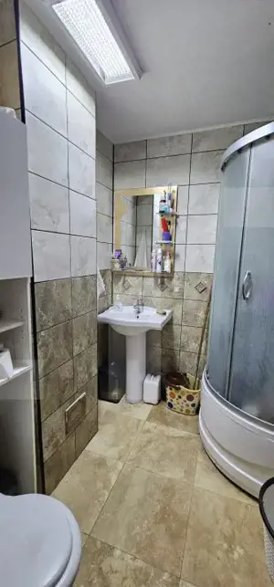 Apartament de 3 camere, decomandat, zona Garii - imagine 6