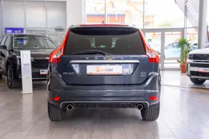 Volvo XC 60 2.4 D4 AWD Geartronic "R-Design" - imagine 7