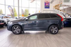 Volvo XC 60 2.4 D4 AWD Geartronic "R-Design" - imagine 4