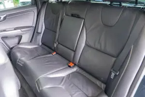 Volvo XC 60 2.4 D4 AWD Geartronic "R-Design" - imagine 20