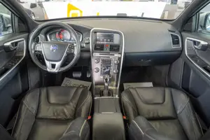 Volvo XC 60 2.4 D4 AWD Geartronic "R-Design" - imagine 12