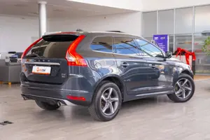 Volvo XC 60 2.4 D4 AWD Geartronic "R-Design" - imagine 8