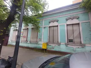 Casa cu 2 camere,70 mp,zona centrala