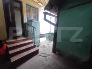 Casa cu 2 camere,70 mp,zona centrala - imagine 3