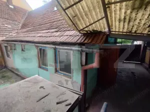 Casa cu 2 camere,70 mp,zona centrala - imagine 4