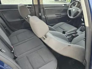 VOLKSWAGEN GOLF V - 1.6 Benzina - 115 C.P    Posibilitate finantare cu Buletinul, Avans 0 - imagine 7