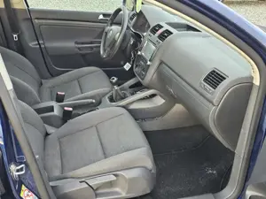 VOLKSWAGEN GOLF V - 1.6 Benzina - 115 C.P    Posibilitate finantare cu Buletinul, Avans 0 - imagine 6