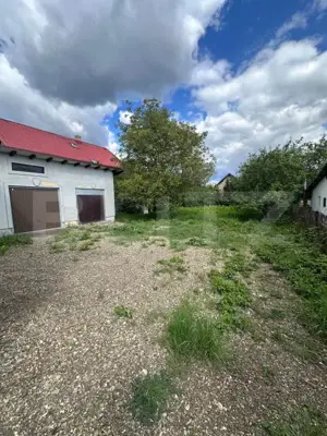 Casa individuala, zona centrala, 200mp, teren 1200 mp, Radauti