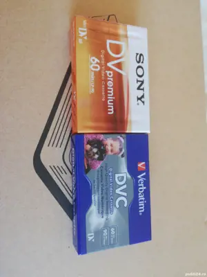 Casete camera video verbatin și traxdara 68.70 lei bucata