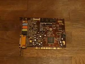 placa de sunet Creative Soundblaster Live 5.1 model sb0220