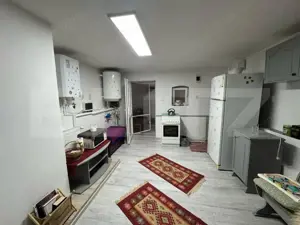 Casa de vanzare, cu 4 camere, 175 mp, în apropiere de Hațeg - imagine 2