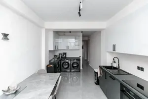 Garsoniera de inchiriat in cartierul Astra