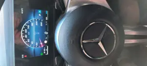 Vând Mercedes Benz GLB 200 - imagine 3