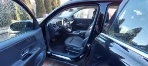 Vând Mercedes Benz GLB 200 - imagine 2