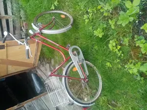 Vând bicicleta dama cu schimbator de viteze ,prefer din din zona Rupea