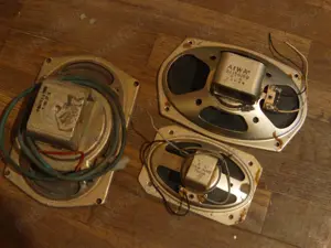 lot difuzoare tv romanesc radio casetofon audio aiwa japan restaurari colectie diy - imagine 2