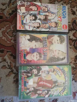 3 cassette originale cu muzica populara și manele