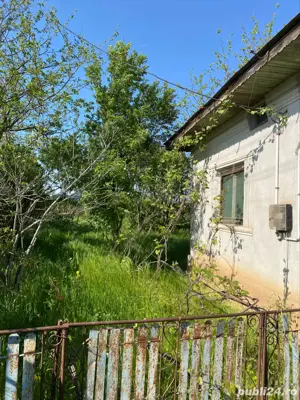Casă de vânzare cu teren. - imagine 4