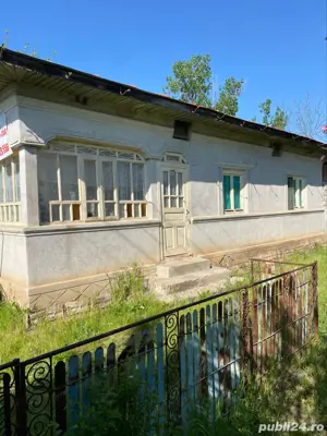 Casă de vânzare cu teren. - imagine 5