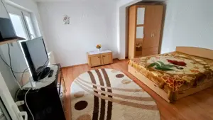 Proprietar ofer spre închiriere garsoniera la curte 54 mp - imagine 3