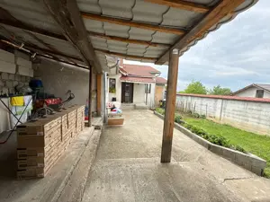 159000  -2 case intr-o curte, teren 400mp,  mobiliat, utilate - imagine 7