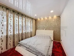 4 camere, 100 mp, terasa 35 mp, 2 garaje, aproape de Royal School