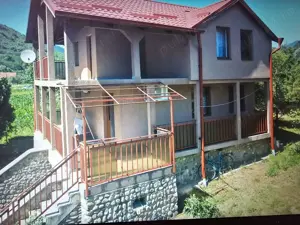 Vand casa vacanta la munte zona Herculane 165 000   - imagine 2