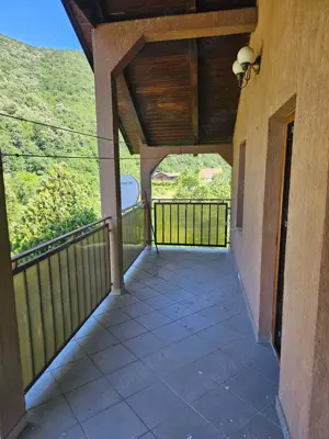 Vand casa vacanta la munte zona Herculane 165 000   - imagine 8