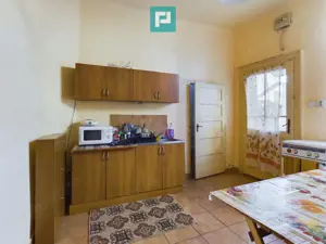 Casă cu teren în Pârneava - imagine 9