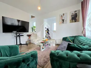 Jumatate de duplex, P+M, cu 3 camere si 2 bai, Sag