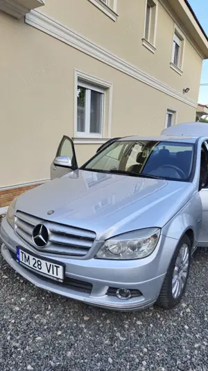 Vând Mercedes-Benz C-220 CDI - imagine 2