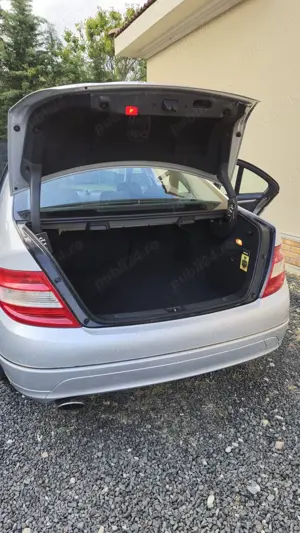 Vând Mercedes-Benz C-220 CDI - imagine 9