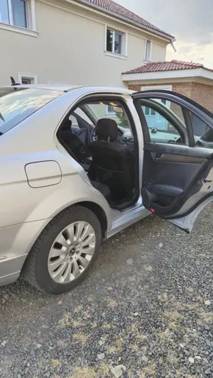 Vând Mercedes-Benz C-220 CDI - imagine 8