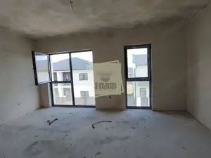 Casa intabulata cu 4 camere 2 bai si curte pe Calea Cisnadiei - imagine 12 Casa intabulata cu 4 camere 2 bai si curte pe Calea Cisnadiei - imagine 12