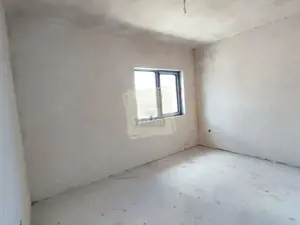 Casa intabulata cu 4 camere 2 bai si curte pe Calea Cisnadiei - imagine 13 Casa intabulata cu 4 camere 2 bai si curte pe Calea Cisnadiei - imagine 13