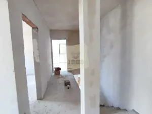 Casa intabulata cu 4 camere 2 bai si curte pe Calea Cisnadiei - imagine 10 Casa intabulata cu 4 camere 2 bai si curte pe Calea Cisnadiei - imagine 10