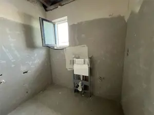 Casa la alb 2 bai 2 balcoane si curte 170 mp in Sibiu - imagine 5