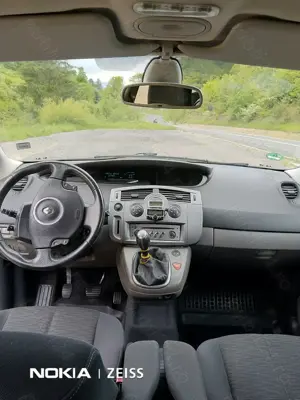 Renault Grand Scenic 2 - imagine 4 Renault Grand Scenic 2 - imagine 4