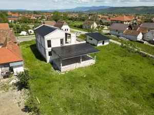 Casă la roșu din BCA de vânzare în Județul Arad - imagine 12